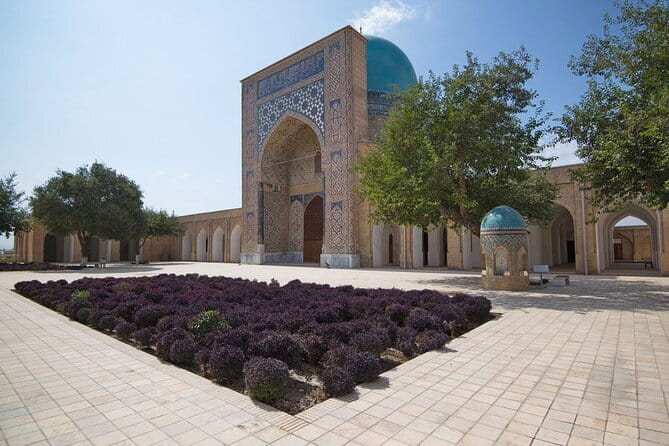 1 Day Tour to Shakhrisabz: Motherland of Amir Temur - Arriving at Shakhrisabz and Ak-Saray Palace