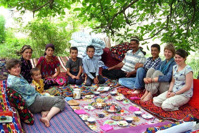 2 Day Ukhum Hiking Tour from Bukhara - What the homestay adds to the trip