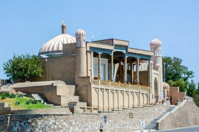 A City Tour Of Samarkand: The Pearl Of The East - Bibi Khanym: A Monument to Ambition