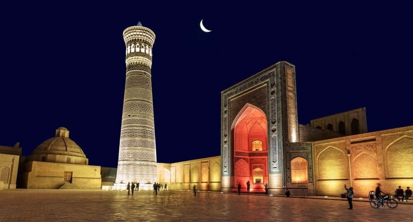 All You Need To Know About Bukhara. A Walk In The Town - Lyabi Khauz and the first look at old Bukhara