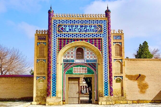 Beyond the Walls: Countryside Tour with Transport and Lunch - Sitorai-Mokhi-Khosa and the emir’s summer palace