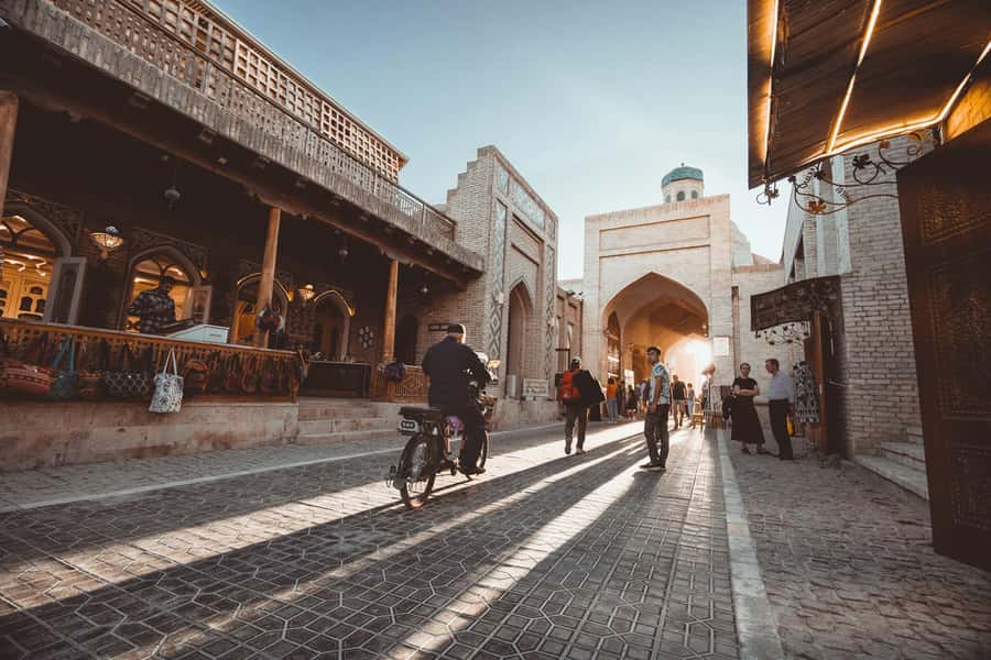 Bukhara: Full-Day Guided Tour with English-Speaking Guide - The Samanid Mausoleum and Bukhara’s earliest surviving architecture
