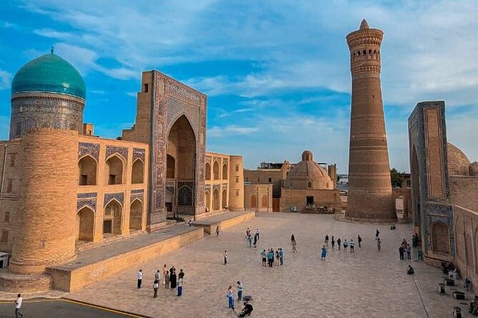 Bukhara in a Day History, Culture, and Local Insight Private Tour - Meeting Nasreddin Afandi at Lyab-i-Hauz