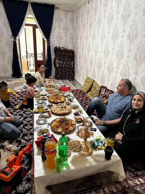 cooking traditional food in Samarkand with local people - Lunch or dinner with the family