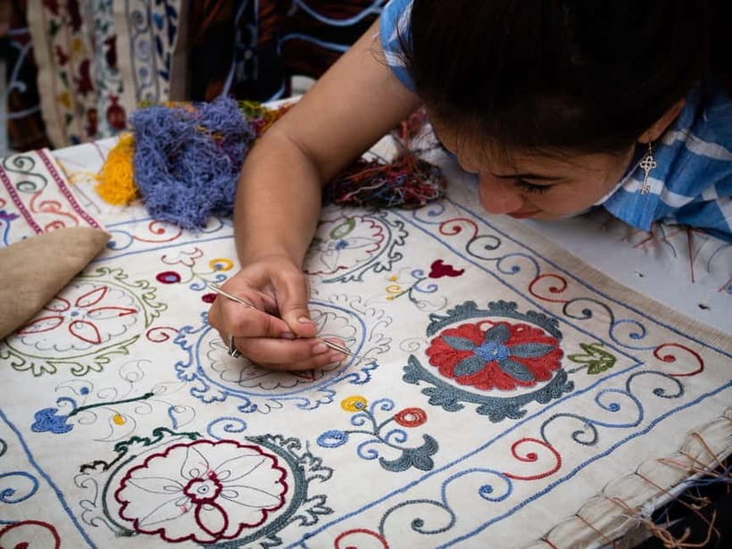 Legends and Crafts: Suzani Masterclass & Cultural Immersion - The one-hour Suzani workshop