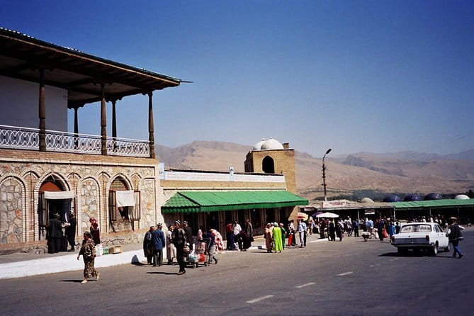 Penjikent Day Trip From Samarkand - The early start and the two border crossings