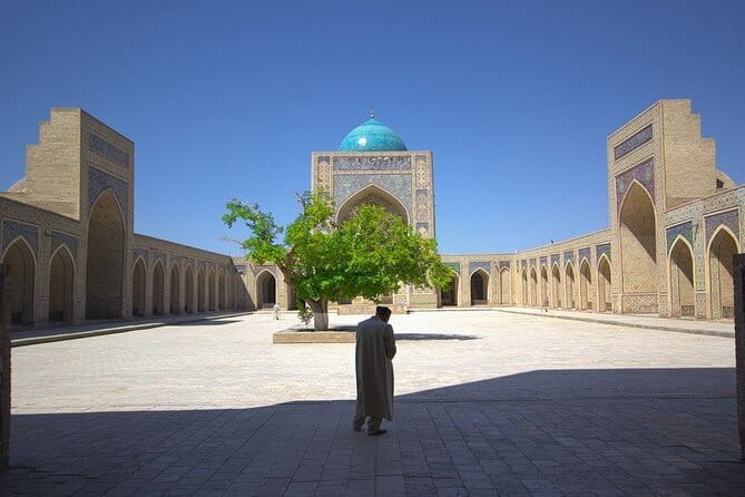 Private Daytrip to Muynak and Nukus - The road time and physical demands