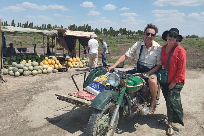 Private Daytrip to Muynak and Nukus - Nukus and the Savitsky Museum’s Soviet-era window