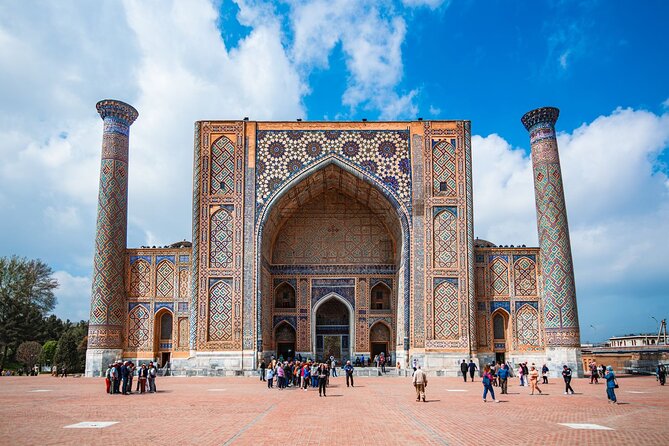 Private Samarkand City Tour With Transportation - Bibi-Khanym Mosque and the Siyob Bazaar
