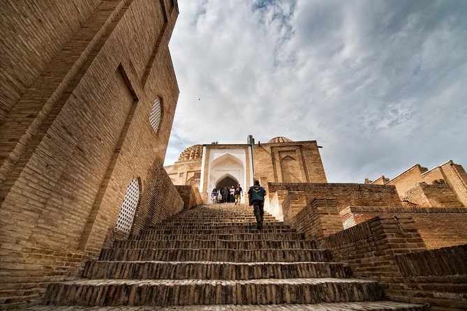 Samarkand: city tour - Bibi-Khanym Mosque and Timur’s ambition