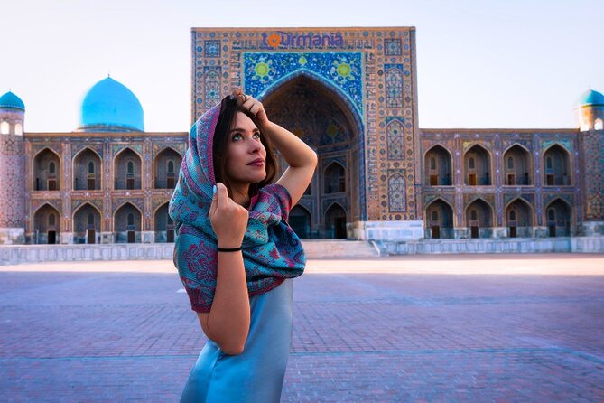 Samarkand Historical City Highlights Guided Walking Tour - Bibi Khanym shows Timur’s grand ambitions