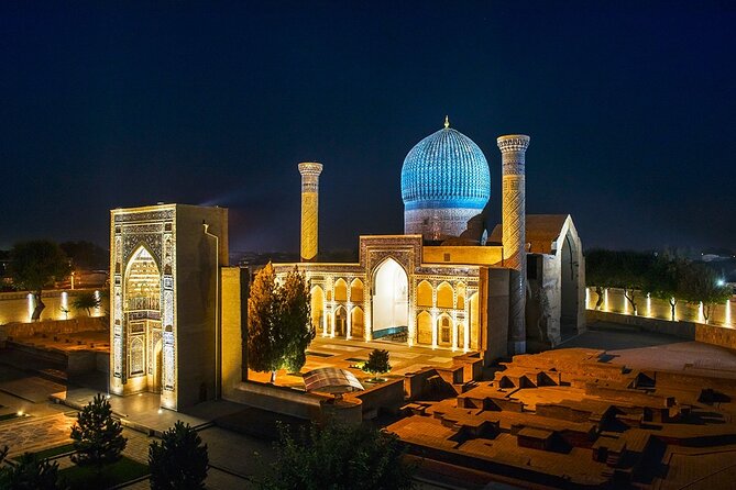 Samarkand: Historical Monuments Group Walking Tour - What the guide adds to the monuments