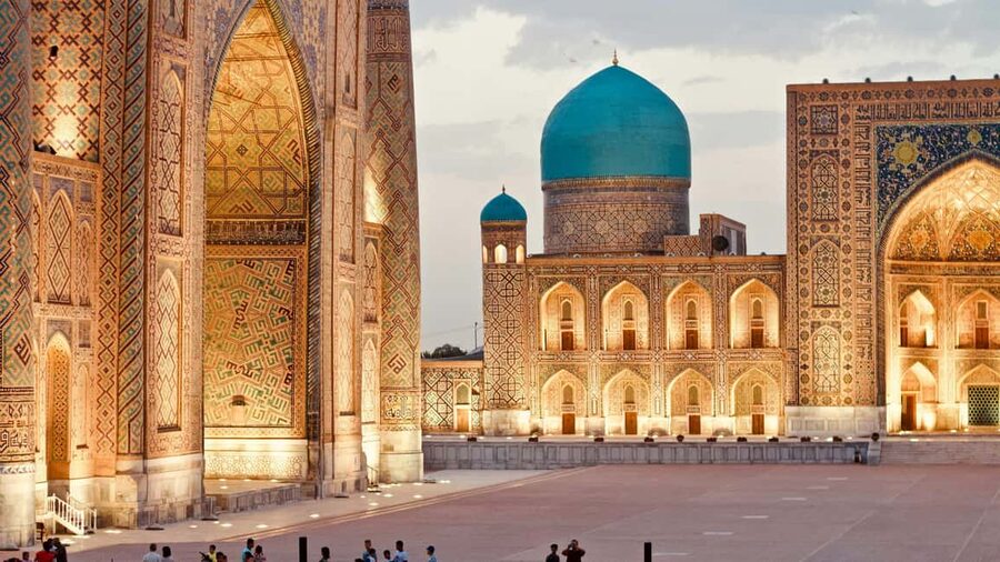 Samarkand: Photo Walking Tour - Bibi-Khanym, where the details take over