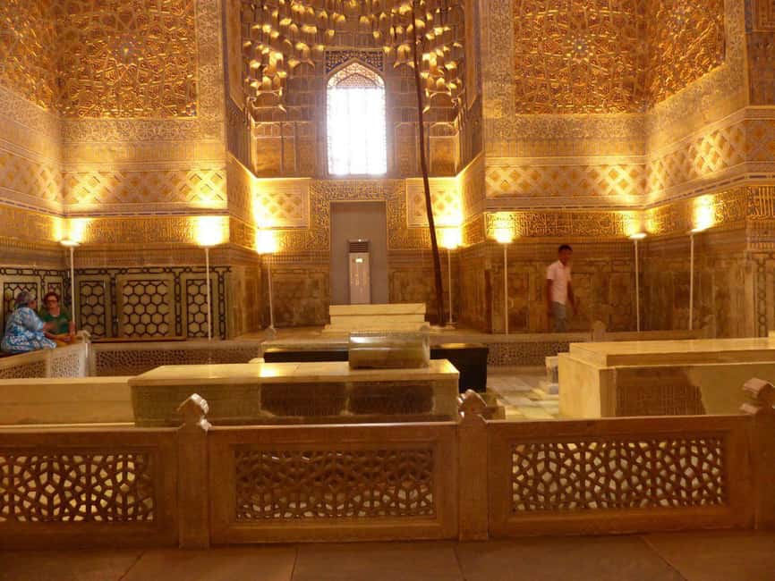 Sunset walking tour of Samarkand - Ulugbek Observatory and the tour’s timing problem