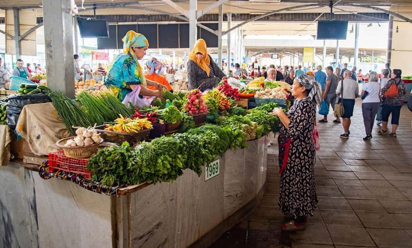 Tashkent: 4 Hour Food Tour and Metro Journey with a Guide - Riding Tashkent’s decorated metro