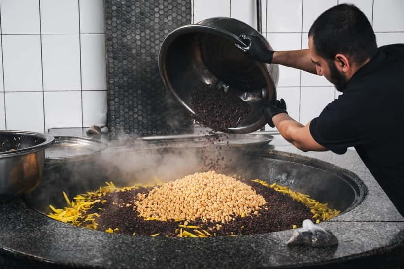 Tashkent: 4 Hour Food Tour and Metro Journey with a Guide - Chorsu Bazaar: your first taste of Tashkent