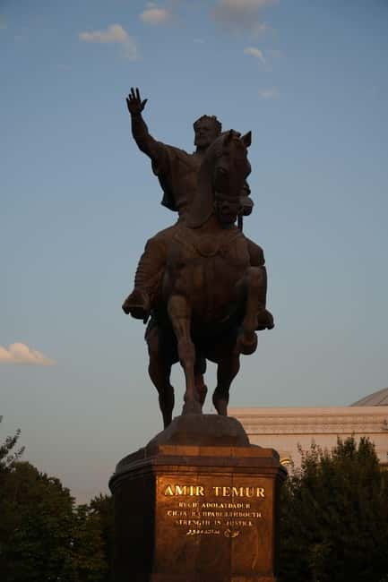 Tashkent city Night Tour with Dinner & Free Pro Photography - Why Tashkent looks better after sunset