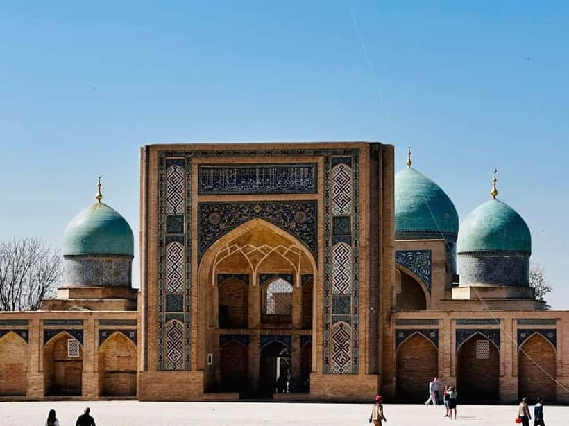 Tashkent: Hidden Gems Walking Tour with Local Snacks - Key points at a glance
