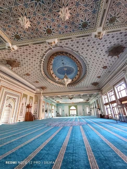Tashkent: Hidden Gems Walking Tour with Local Snacks - Starting in Tashkent’s historic heart