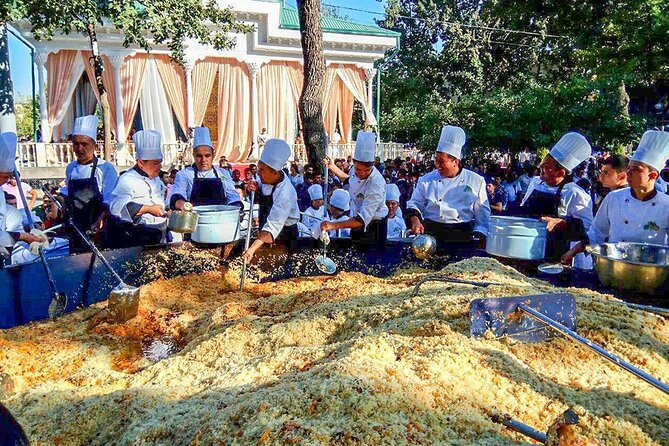 Ten Bites Adventure Food Tour in Tashkent - Manti, tandoori bread, and the main tastings